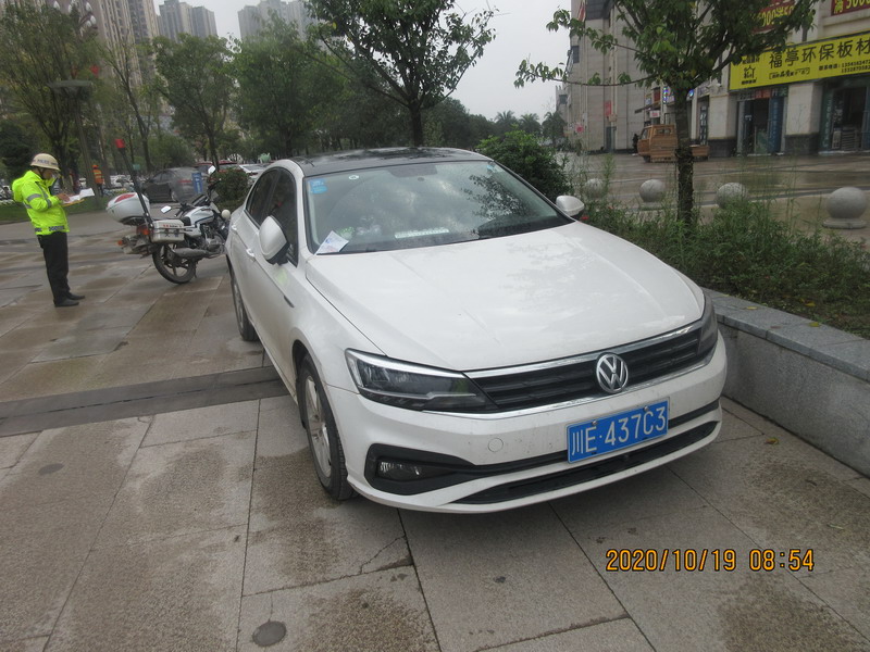 282377_1603934240750149.jpg 川E437C3。.jpg