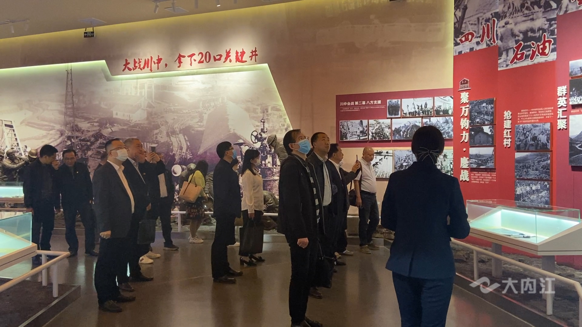 282035_1619344513855477.jpg 51.jpg