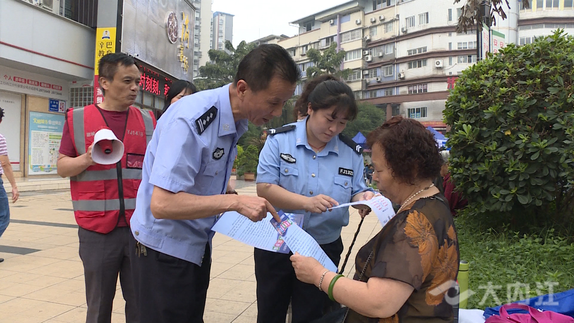 286258_1621483158788310.jpg 5d16e3ab30f1b1599d98796c069b09f.jpg