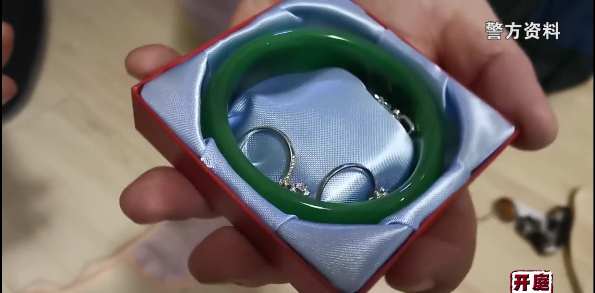 285482_1637116253842405.jpg 285482_1637116253842405.jpg