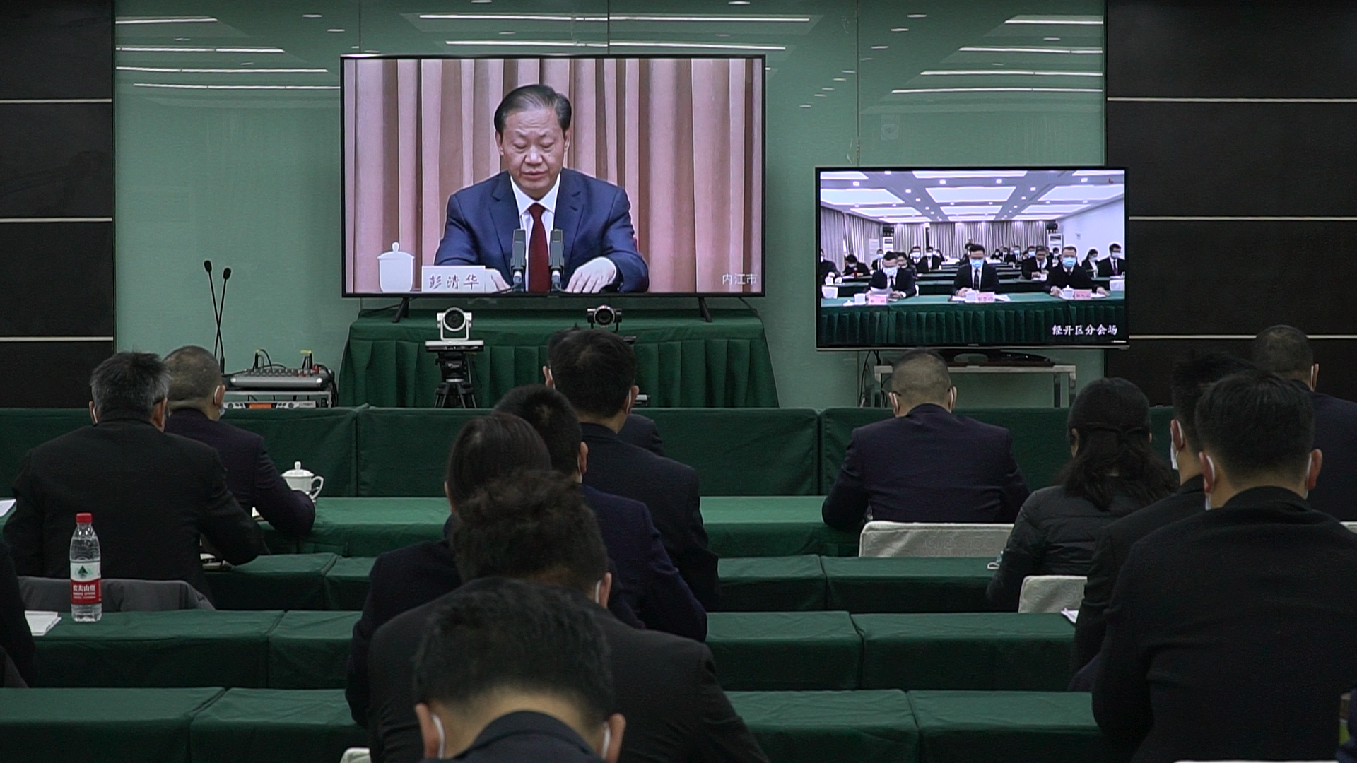 序列 01.00_20_23_04.Still004.bmp