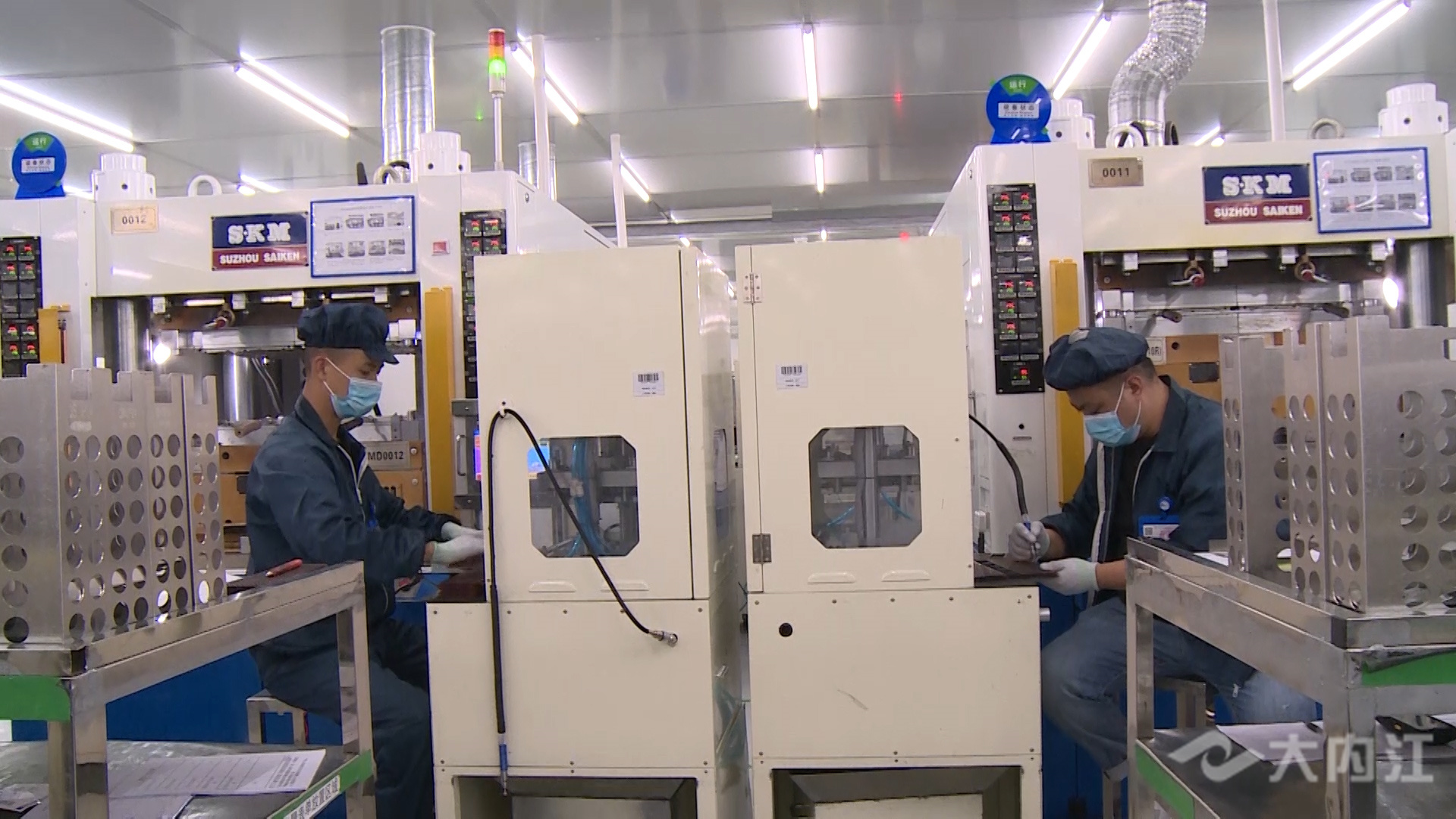 320608_1657517275301392.jpg 就业02.jpg